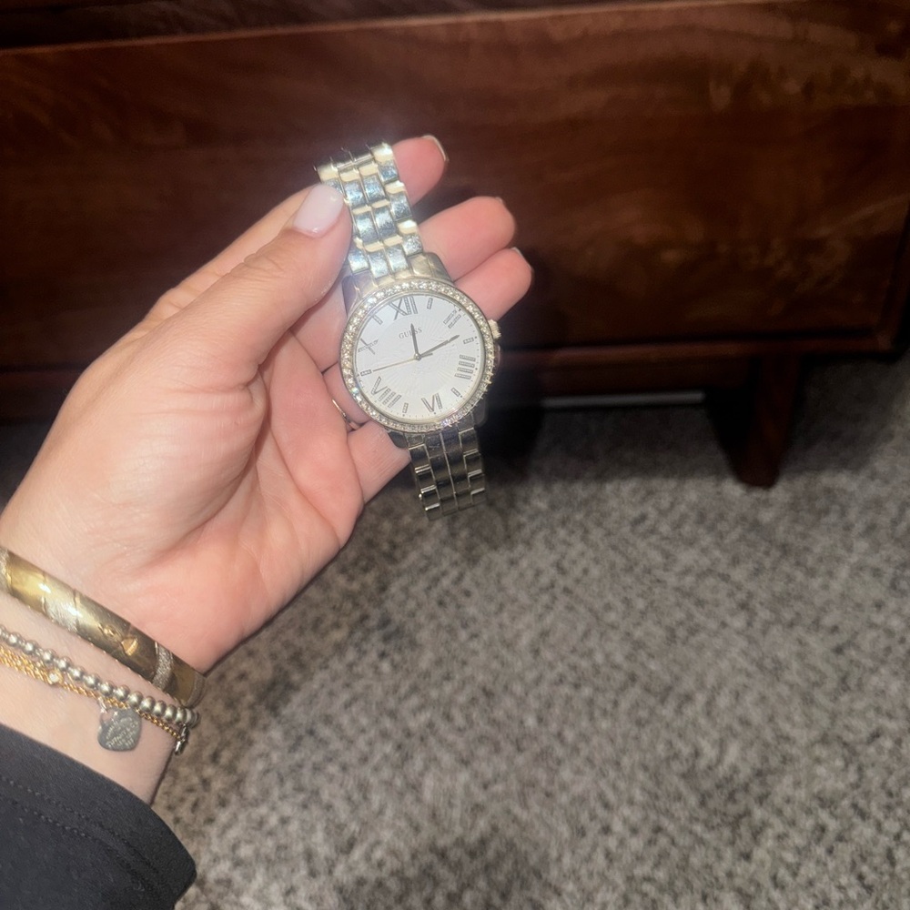 GUESS silver watch